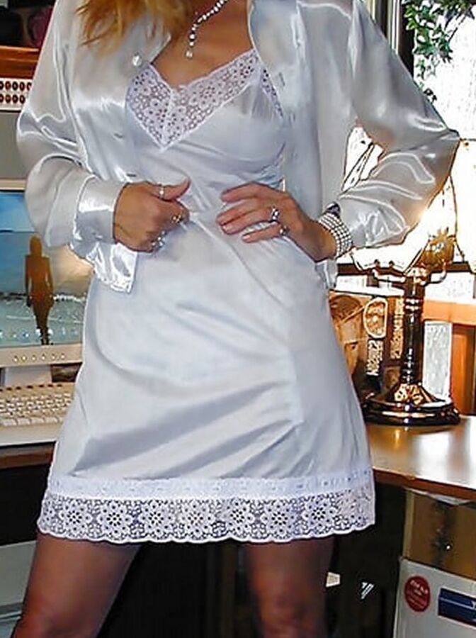Sexy Lacy Lingerie Halfslips Full Slips Camisoles &amp; Panties