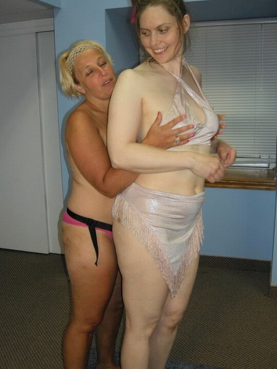 Admiring her used pussy