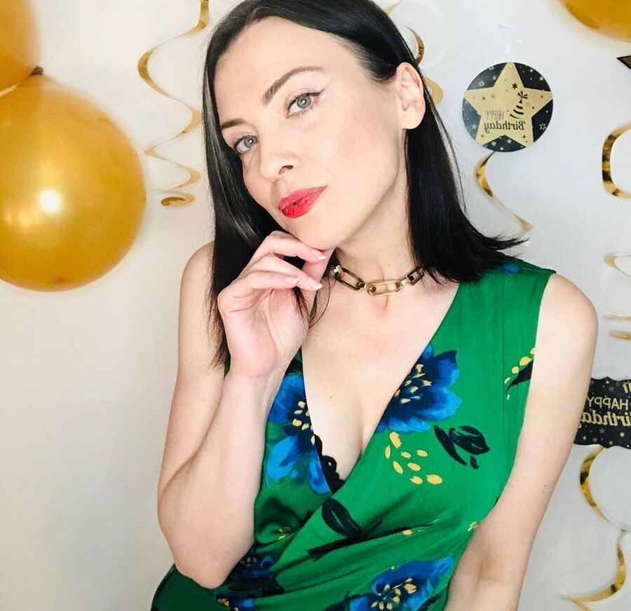 Sexy Turkish Arzu Yanardag