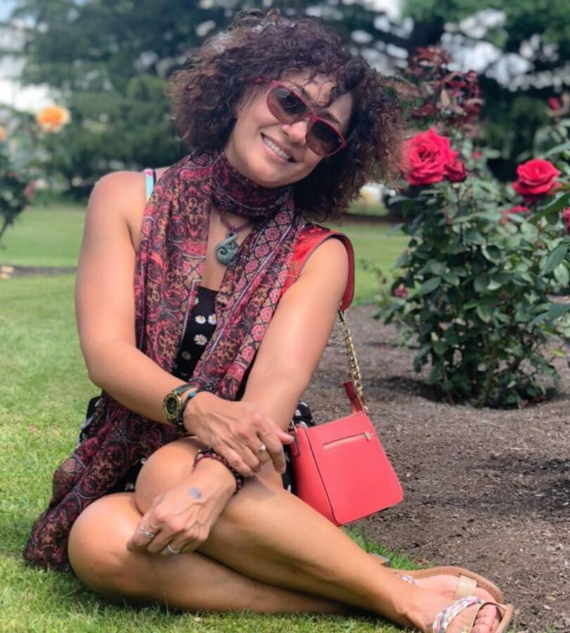 Persian Milf Sexy Legs