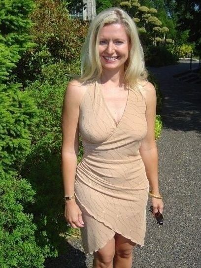 MILFs you&;d walk over coals to get to!