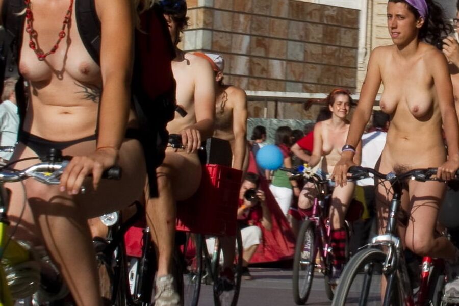 Nudism, Naturism