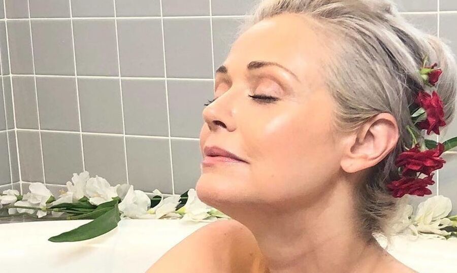 Sexy MILF Kathy Jacobs