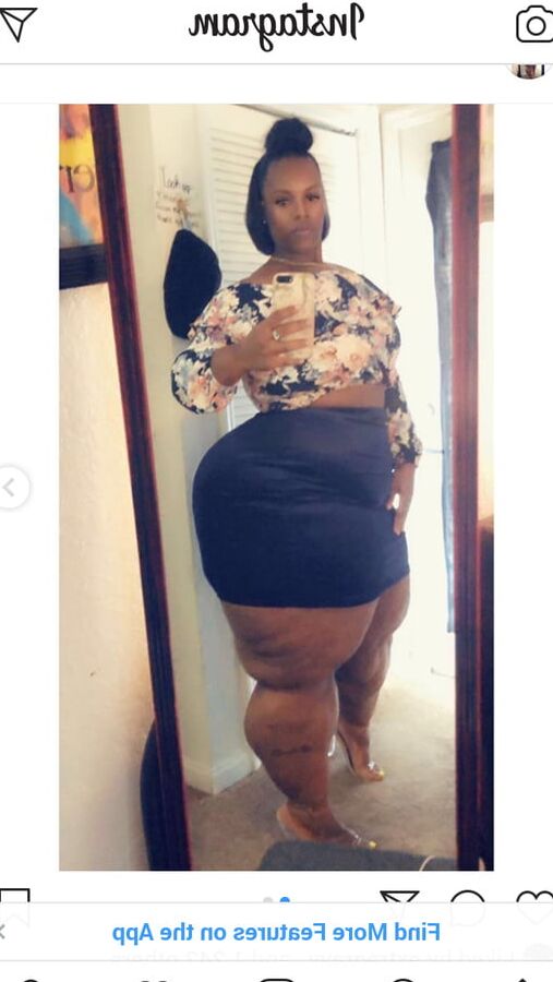 Thick legs Emerald