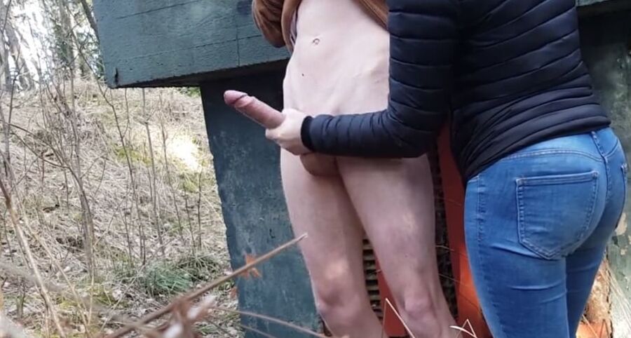 My girlfriend caught me masturbating... she is the best!