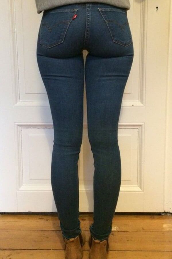 sexy tight jeans ass
