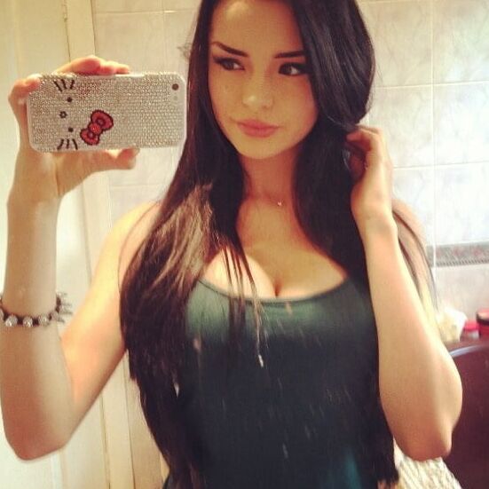Demi Rose Mawby - Dreamgirl!