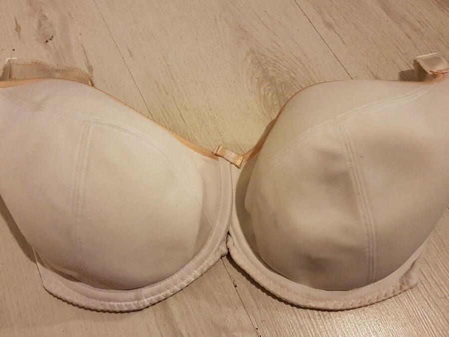 Used G cup bras
