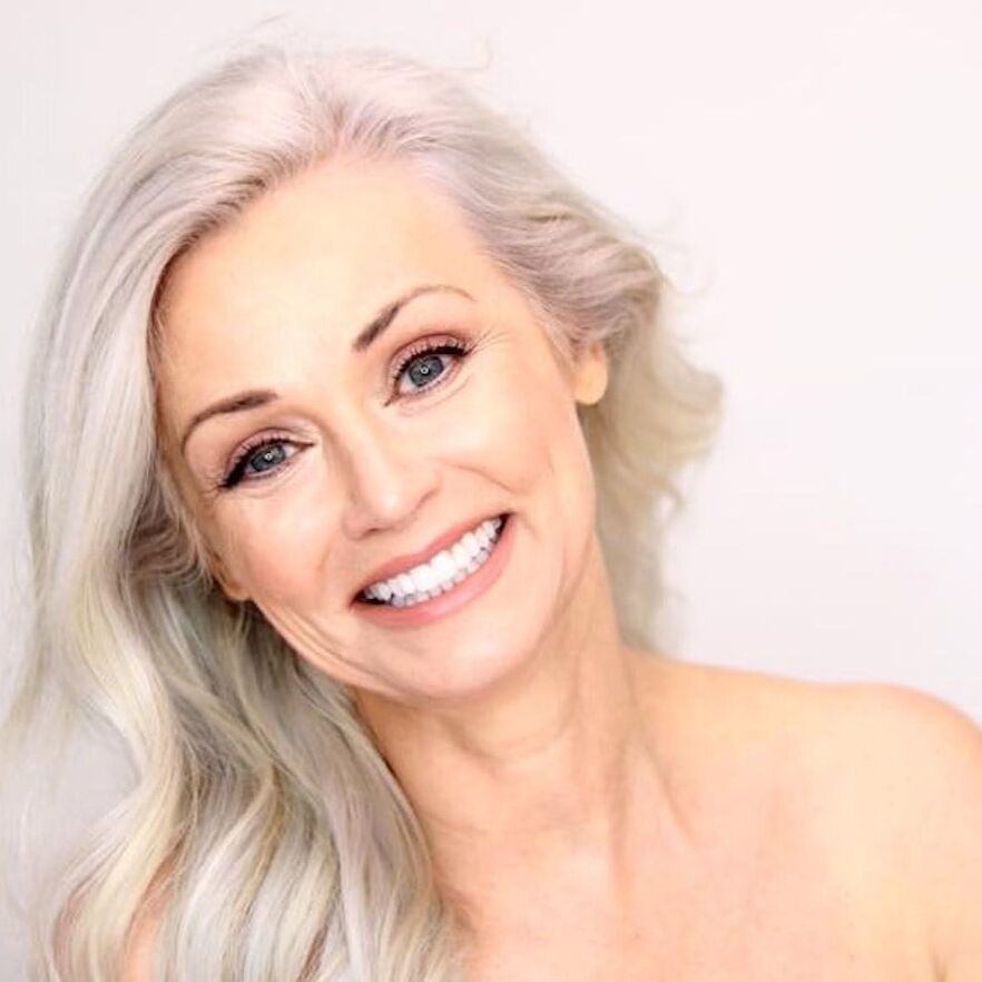 Sexy MILF Kathy Jacobs