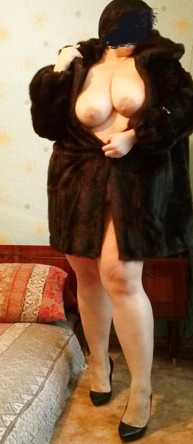 Snevla in black