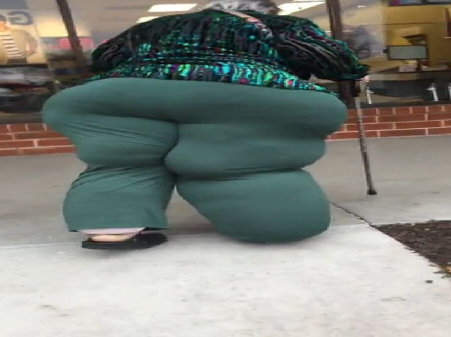 Obese SSBBW Granny