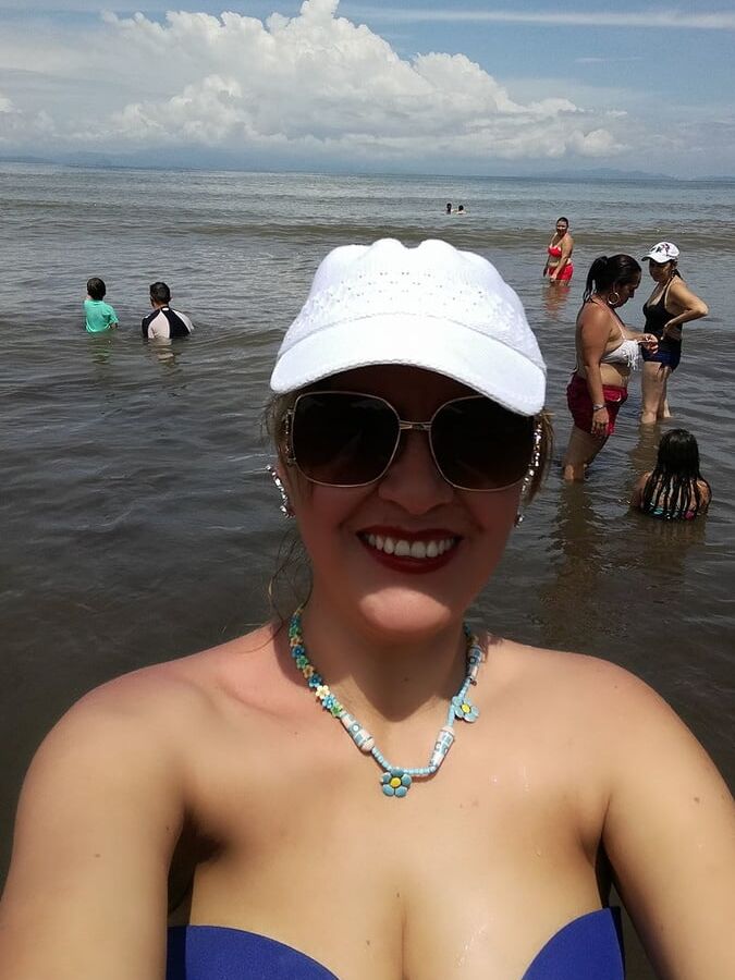 Milf latina with big boobs