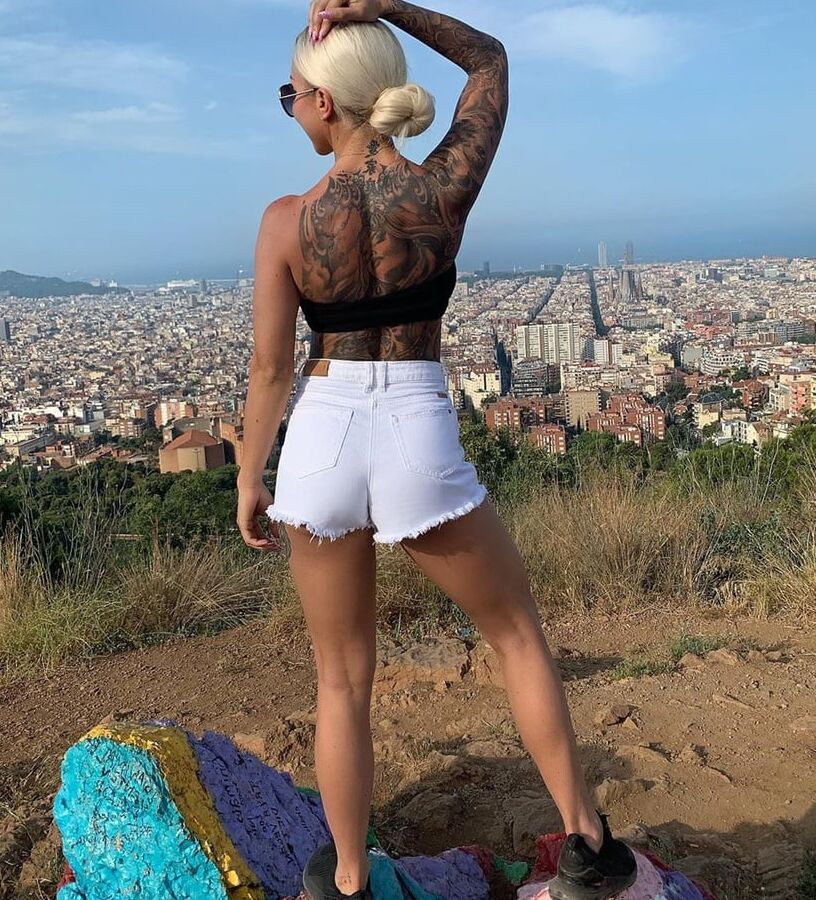 On Instagram- michellewilson_