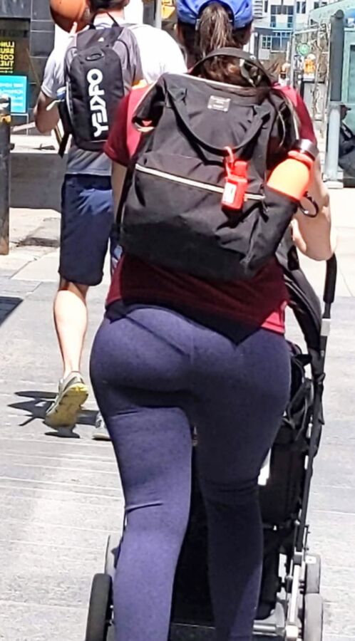 PAWG Mommy bubbles