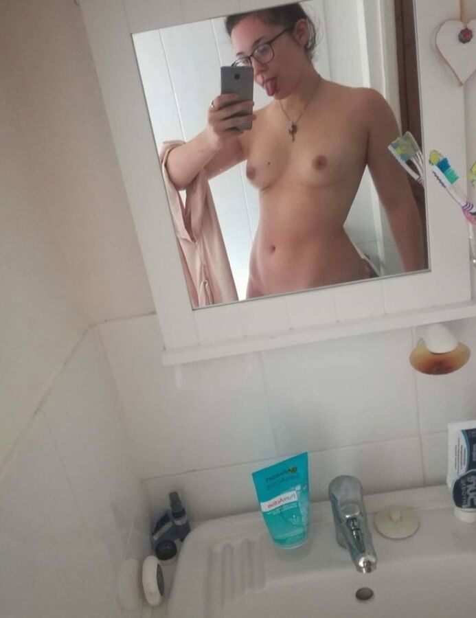 Cumdump Rhiannon Exposed