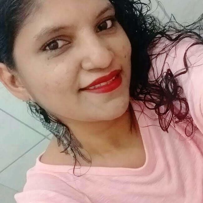 Cuban Milf made selfies for you to empty your cum
