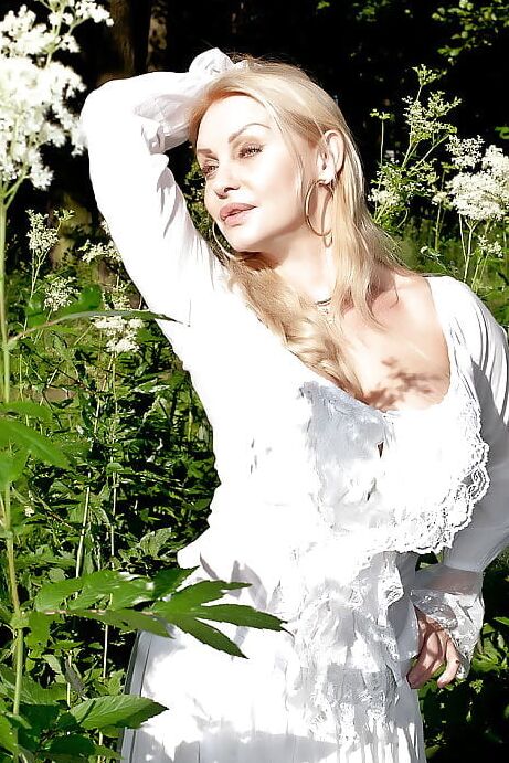 MILF - In the Hay