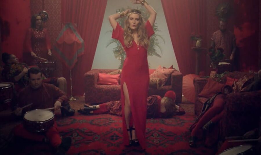Molly Smitten-Downes (Eurovision United Kingdom)