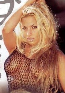 Tris stratus sexy hot
