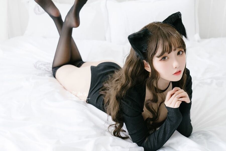 Cute Asian Girl