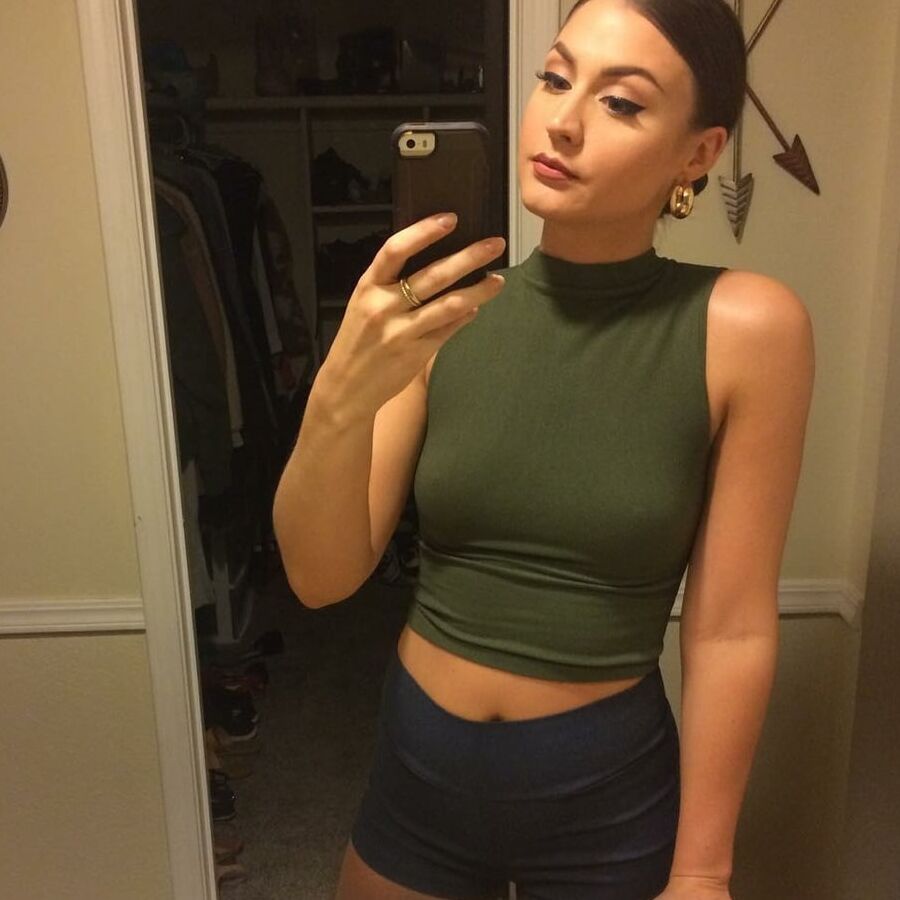 Non Nude College Girls
