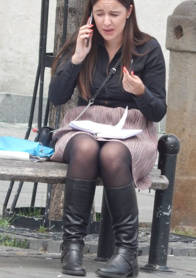 Street Pantyhose - Euro Girls