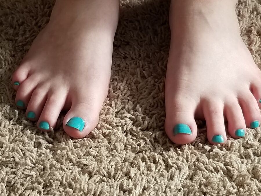 "Alicia&;s" Winter Soles