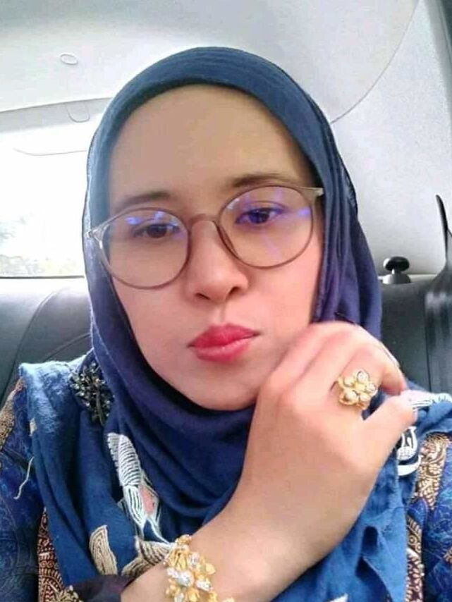 Ibu cantik tetek besar