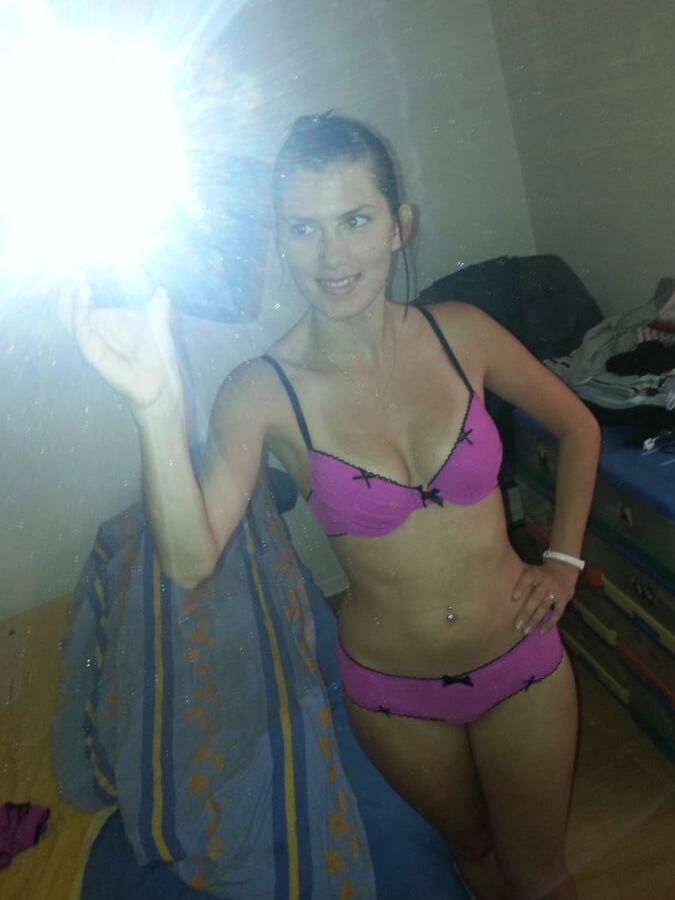 Celine petite pute francaise