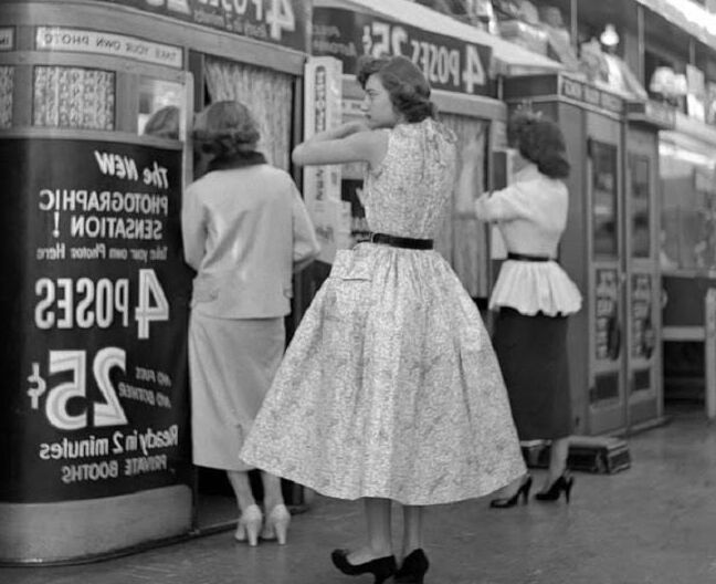 Vintage Sexual Ads and Pin Up Girls