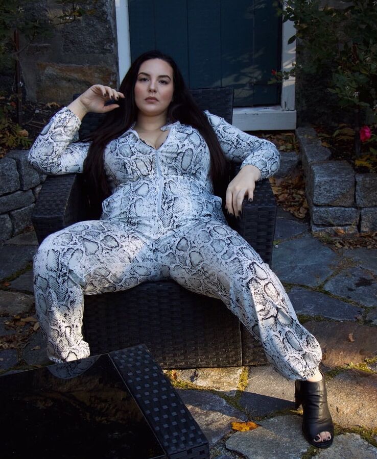 BBW DRESSED