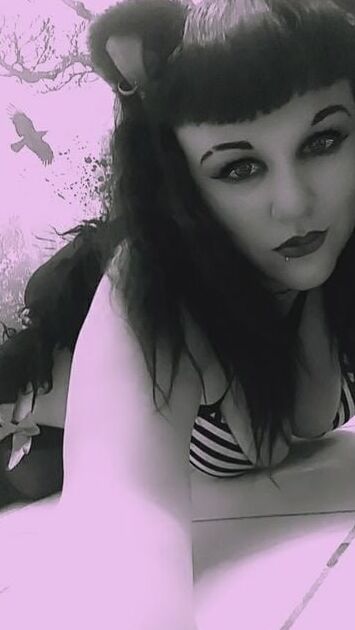 Amateur Goth Slut