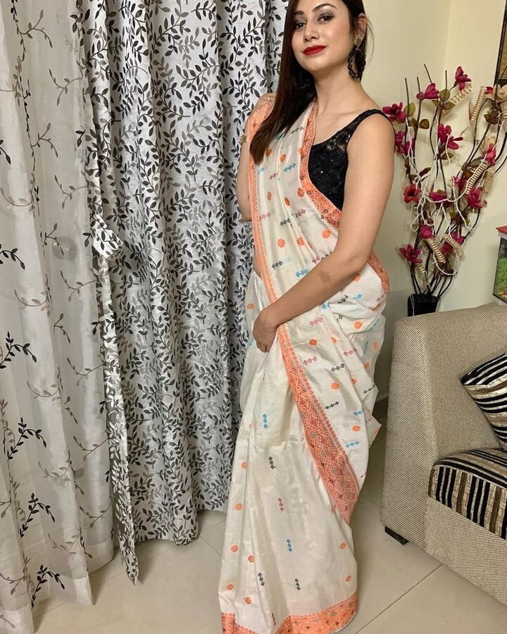 Sexy saree