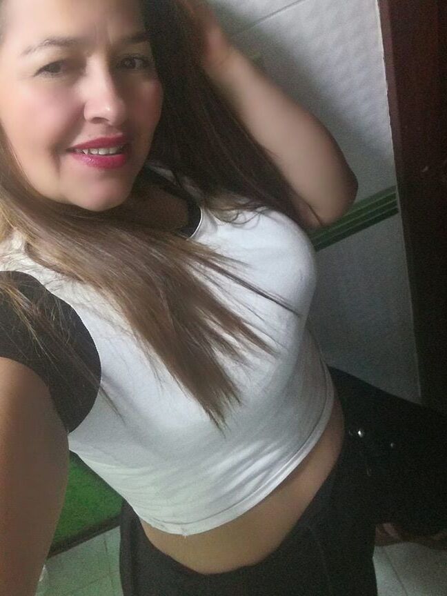 girasol robles mature ass culote bbw