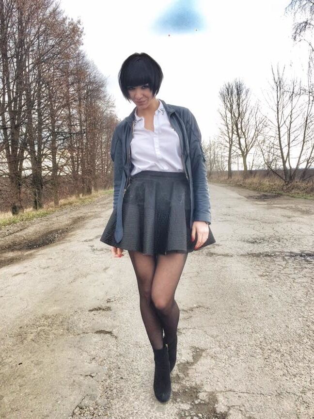sexy european lady Viktoria in tights pantyhose nylon legs