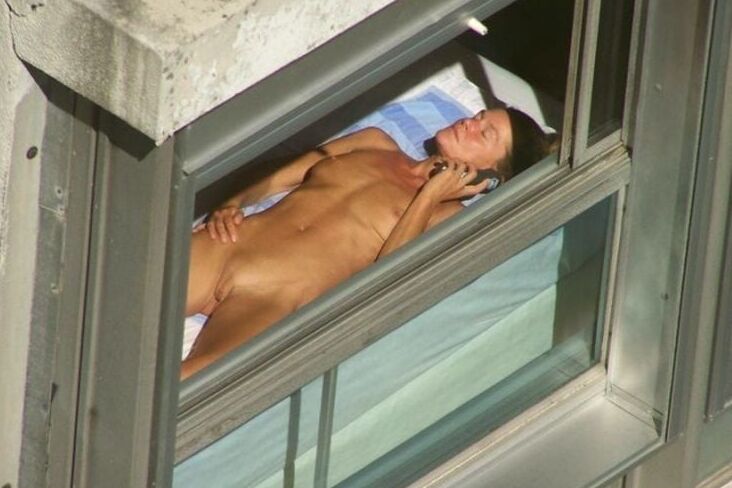 Voisines nues