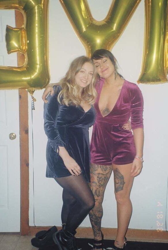 Taylor B ()