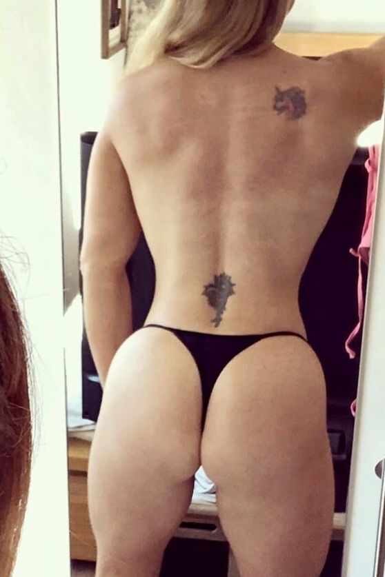 Hot Booty Milfs!