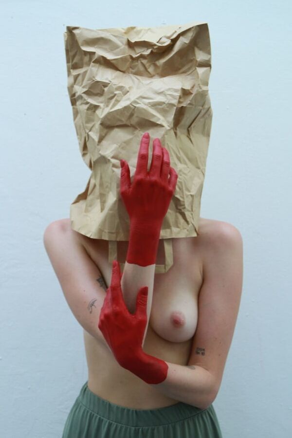 Artsy Redhanded Paper Bag Model