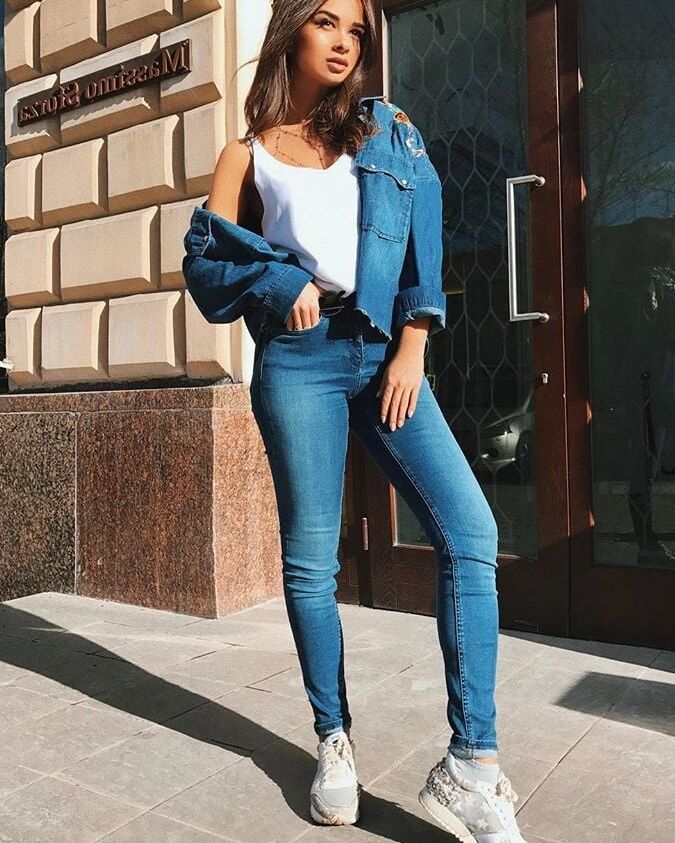ALINA AKILOVA RUSSIAN GODDESS