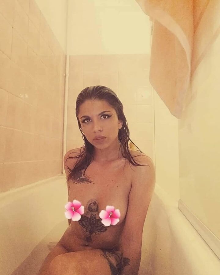 feet and sexy girls