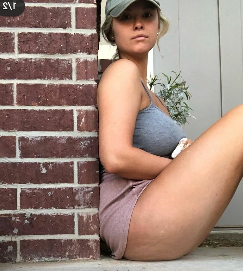 Non Nude College Girls