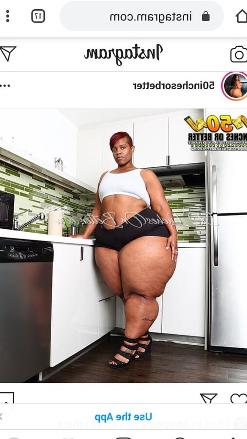 Thick legs Emerald