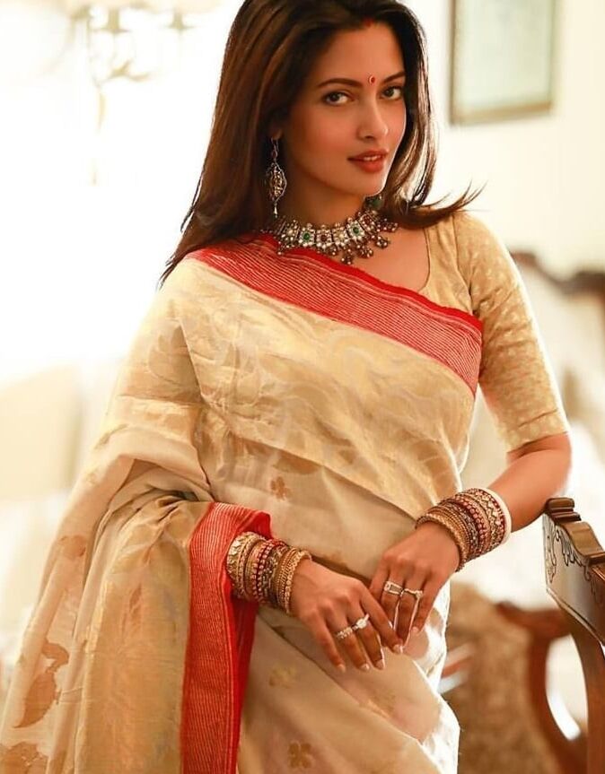 RIYA SEN