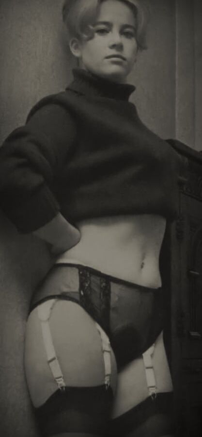 Vintage Sexual Ads and Pin Up Girls