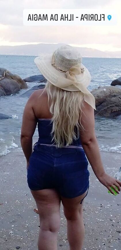 MILF LENA