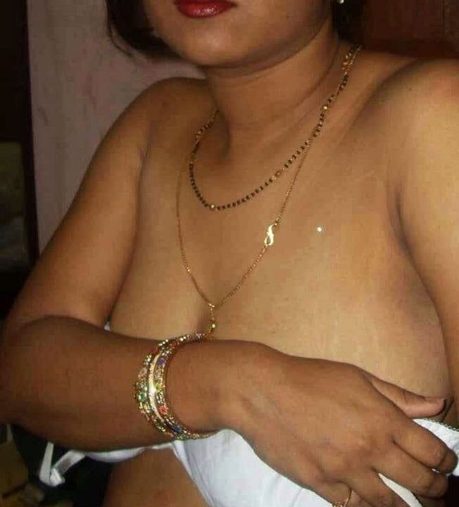 Policz vinita mummy k small boobs