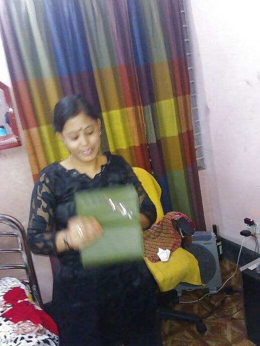 Bangladeshi Khanki Magi