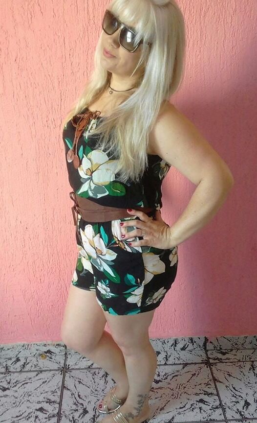 MILF LENA