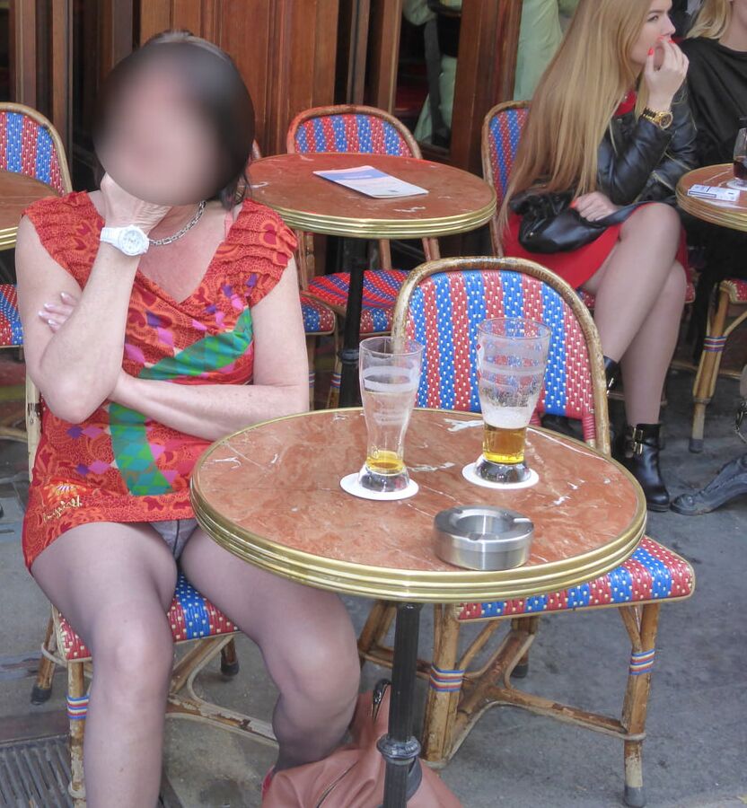 Oops, her panties on show